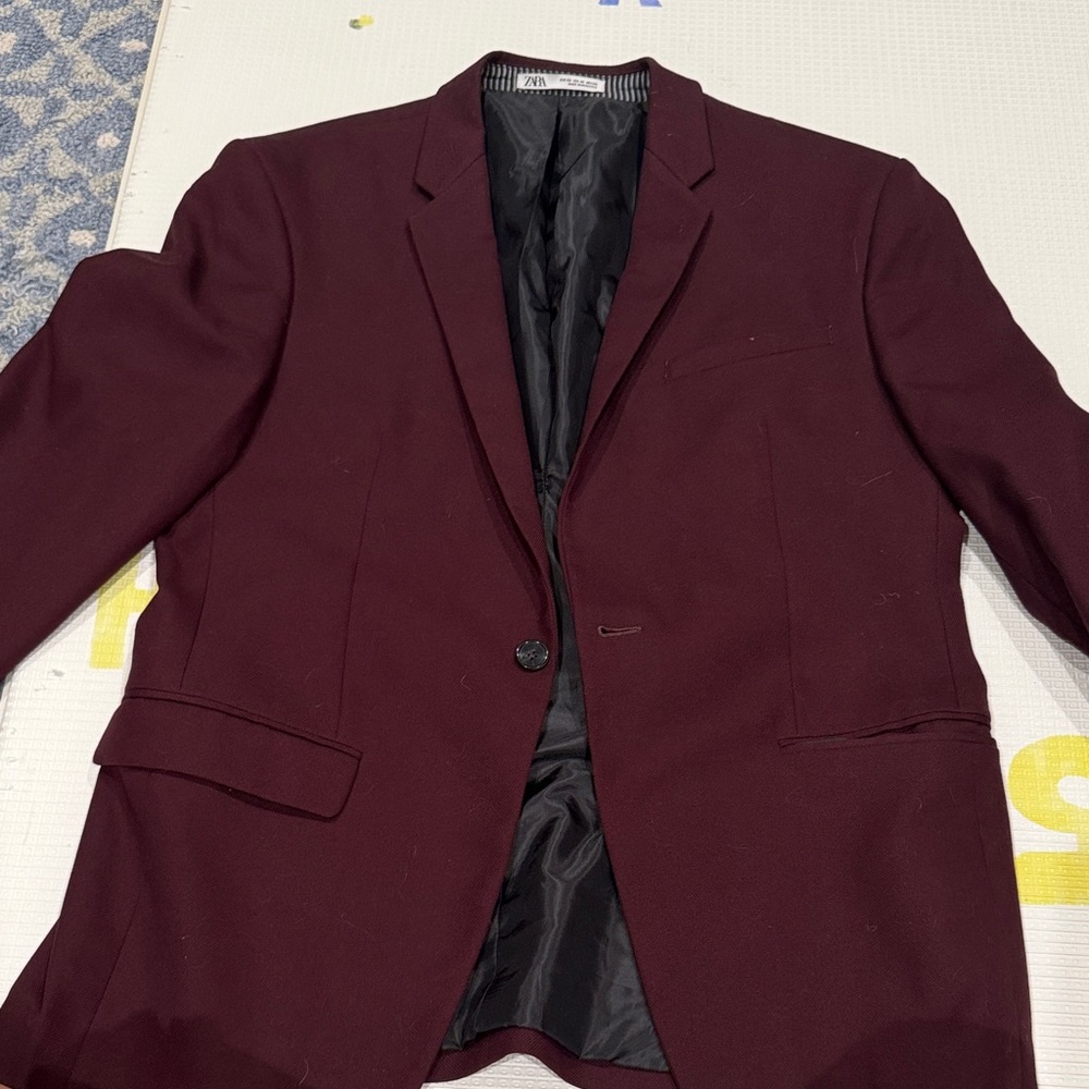 Zara Men's Burgundy Blazer